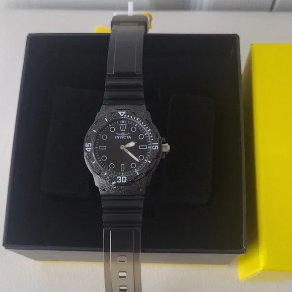 Invicta Watch - Picture 14 of 17